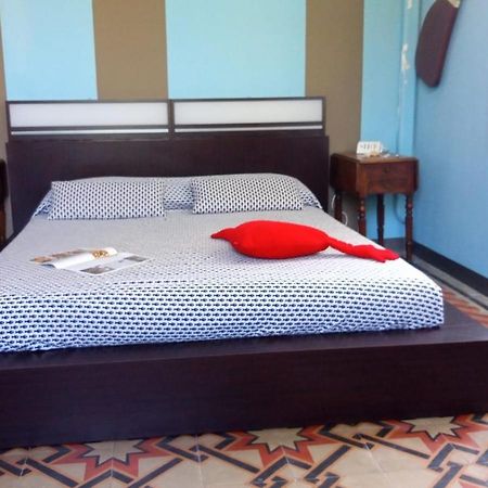 A Piedi Nudi - Colazione Inclusa Hotel เลวานโต ภายนอก รูปภาพ